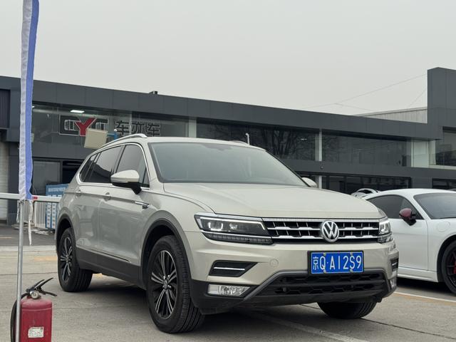 Volkswagen Tiguan L
