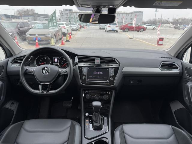 Volkswagen Tiguan L