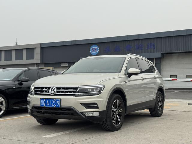 Volkswagen Tiguan L