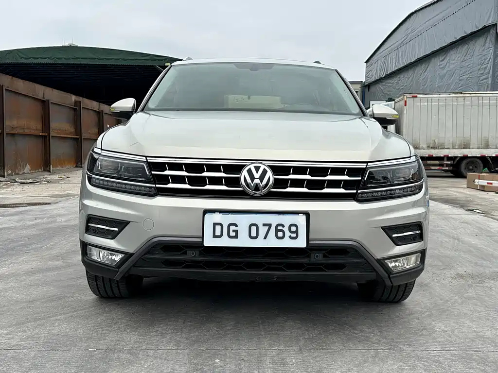 Volkswagen Tiguan L