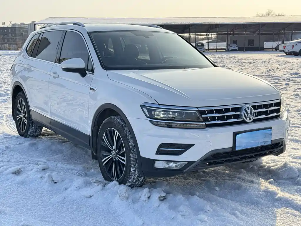 Volkswagen Tiguan L