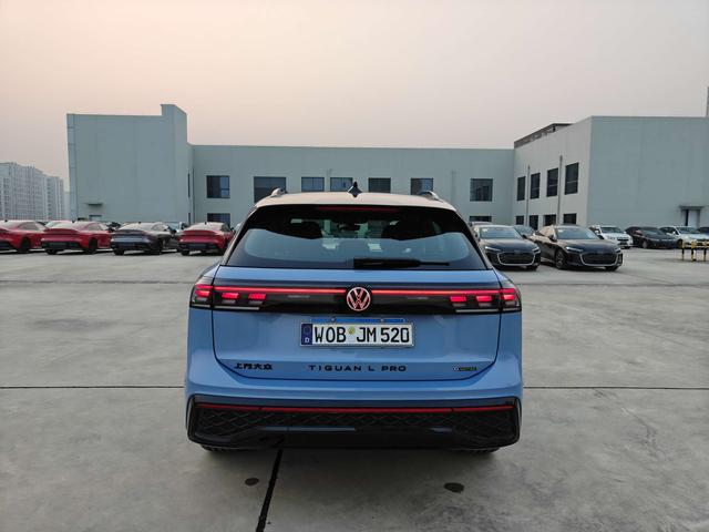 Volkswagen Tiguan L