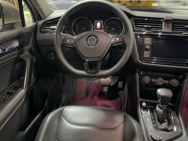 Volkswagen Tiguan L
