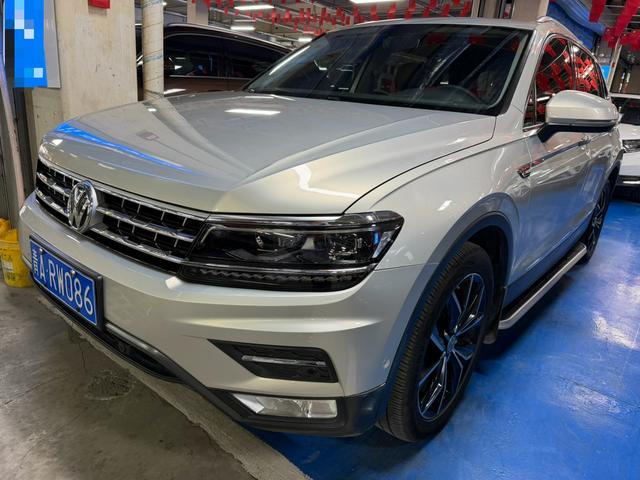 Volkswagen Tiguan L