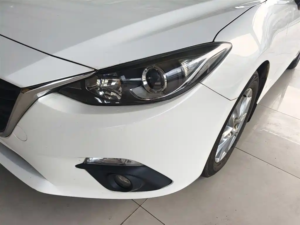Mazda 3 Axela