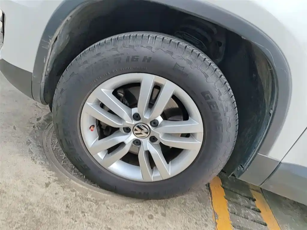 Volkswagen Tiguan