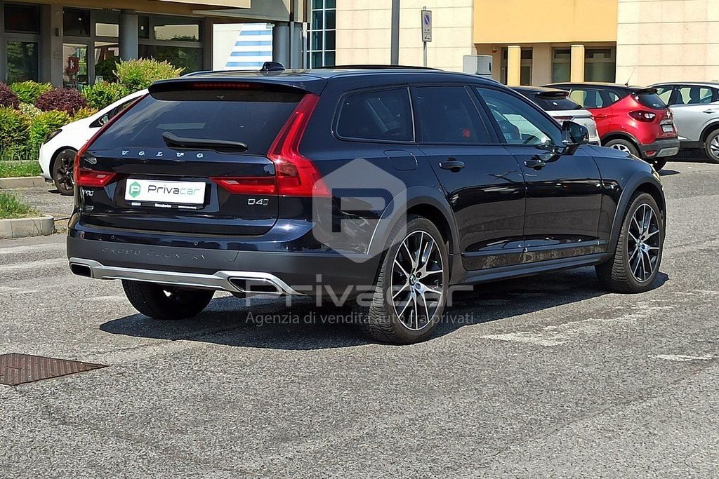 Volvo V90 Cross Country