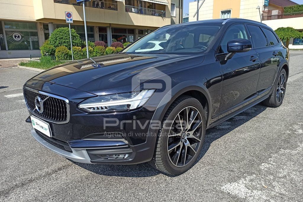 Volvo V90 Cross Country