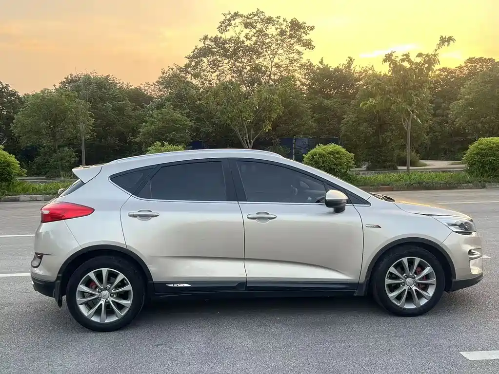 Geely Emgrand GS