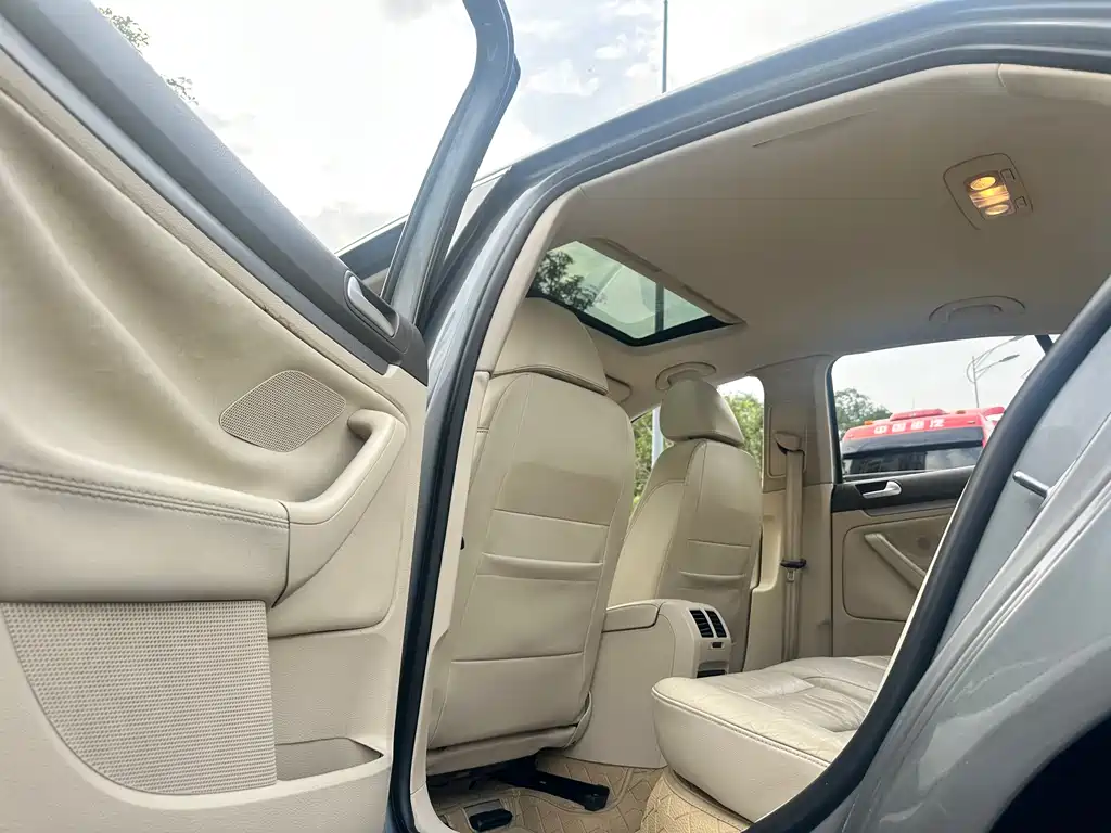 Volkswagen Sagitar