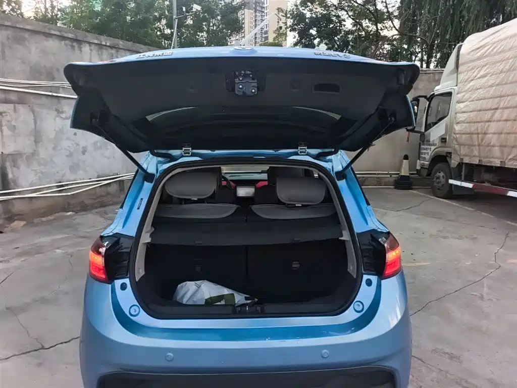 JMEV EV3