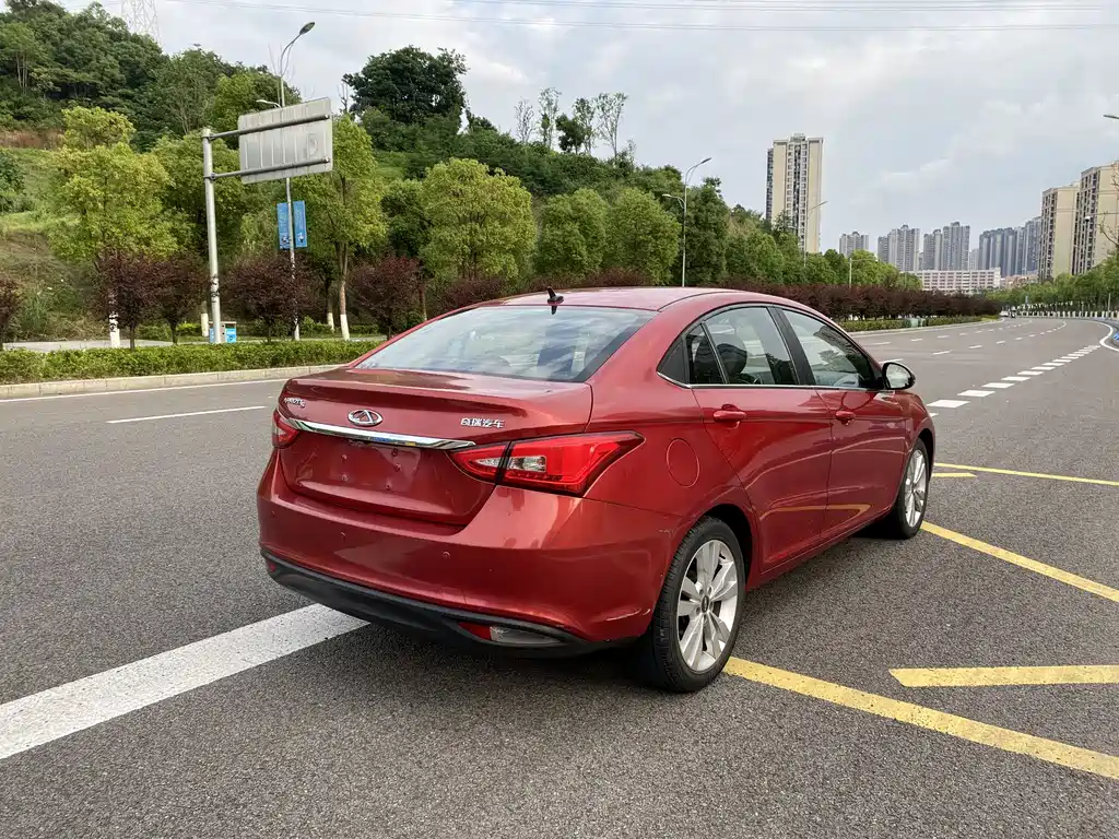Chery Arrizo 5