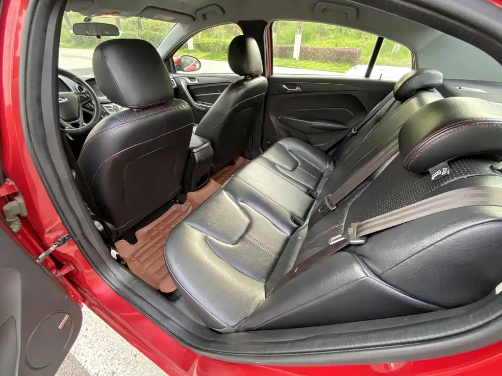Chery Arrizo 5
