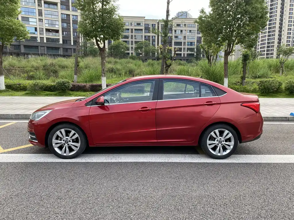 Chery Arrizo 5