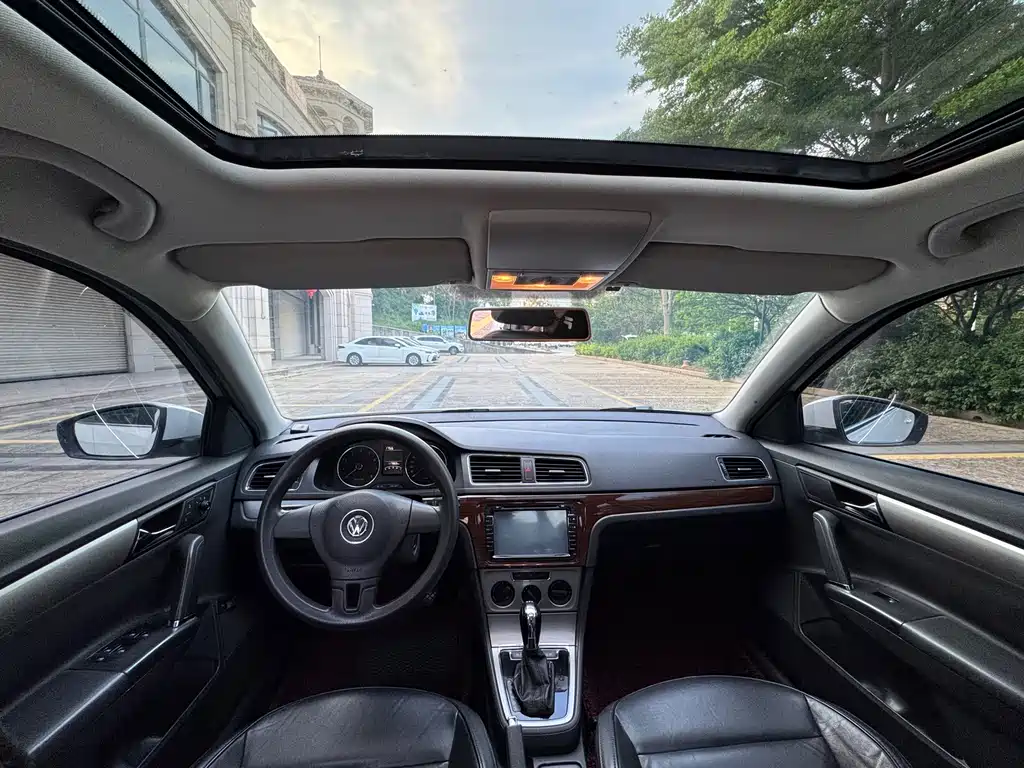 Volkswagen Lavida