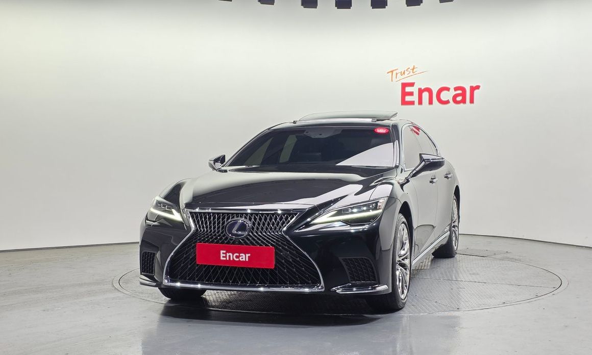 Lexus LS
