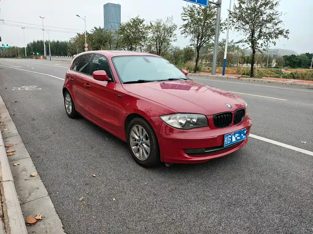 BMW 1 Series (Import)