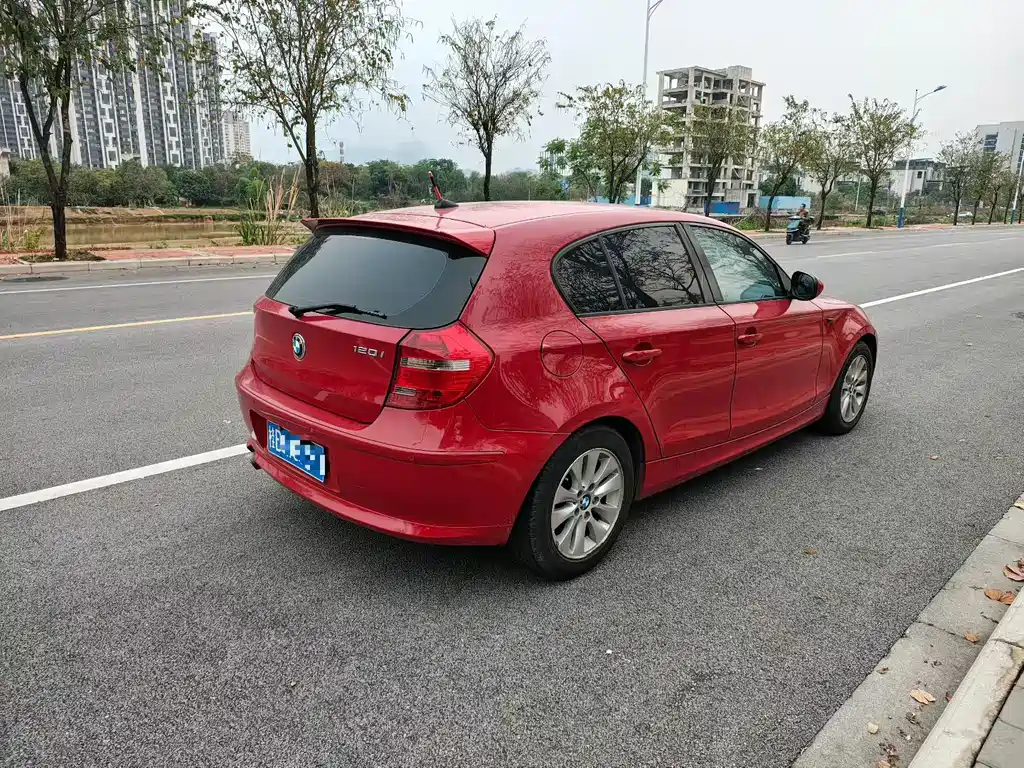 BMW 1 Series (Import)