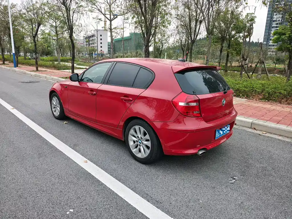 BMW 1 Series (Import)