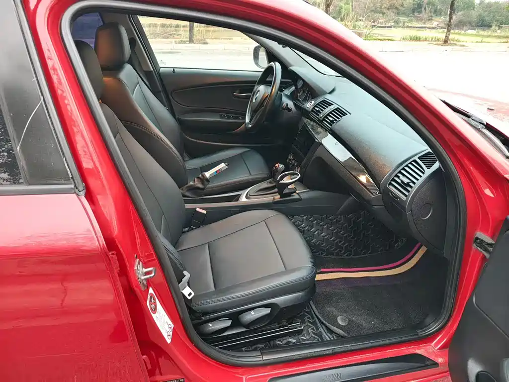 BMW 1 Series (Import)