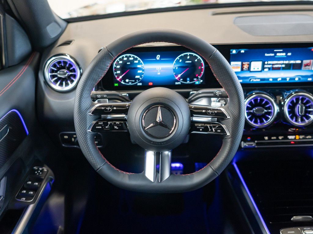 Mercedes-Benz GLB 220