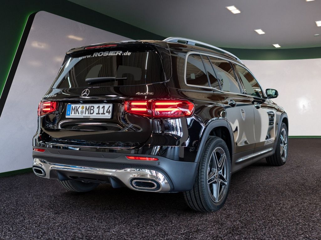 Mercedes-Benz GLB 220