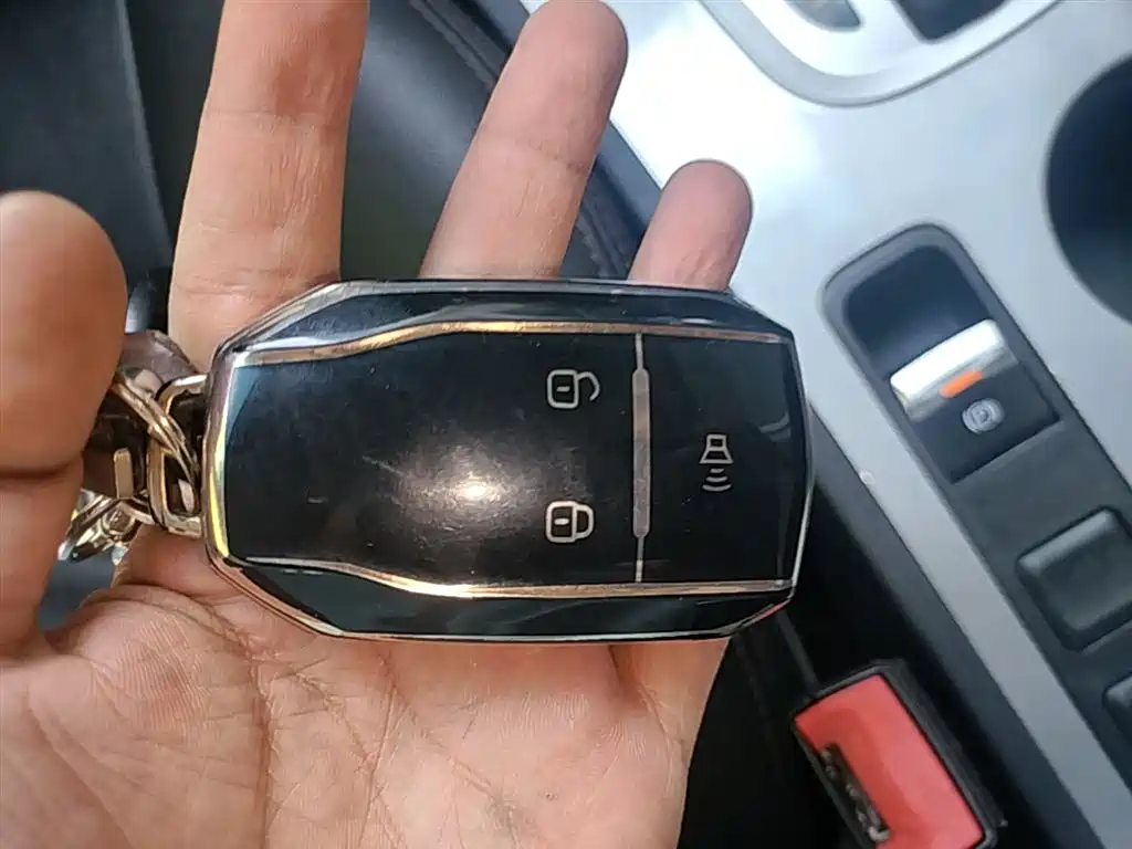 JAC Refine S5