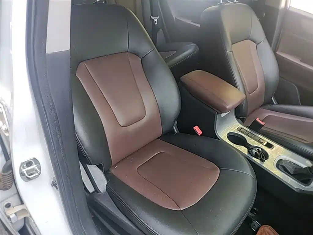 JAC Refine S5