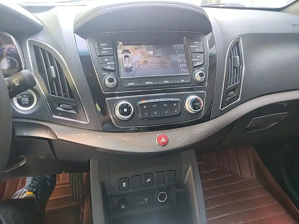 JAC Refine S5