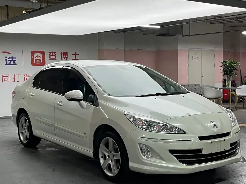 Peugeot 408