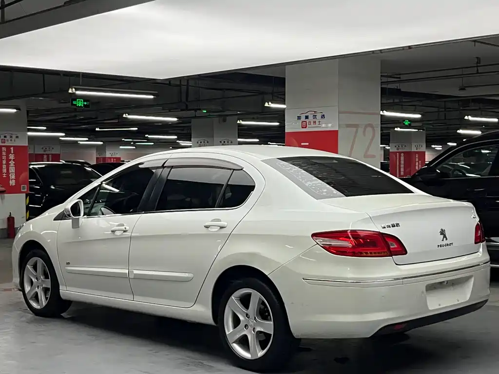 Peugeot 408