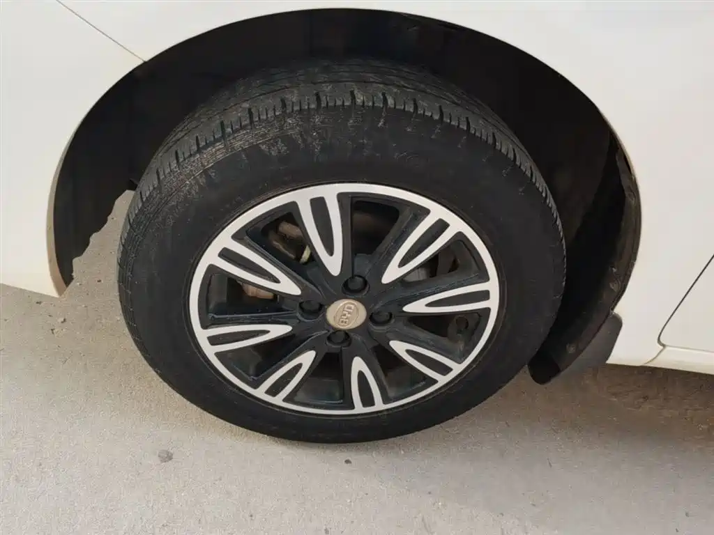 BYD F3