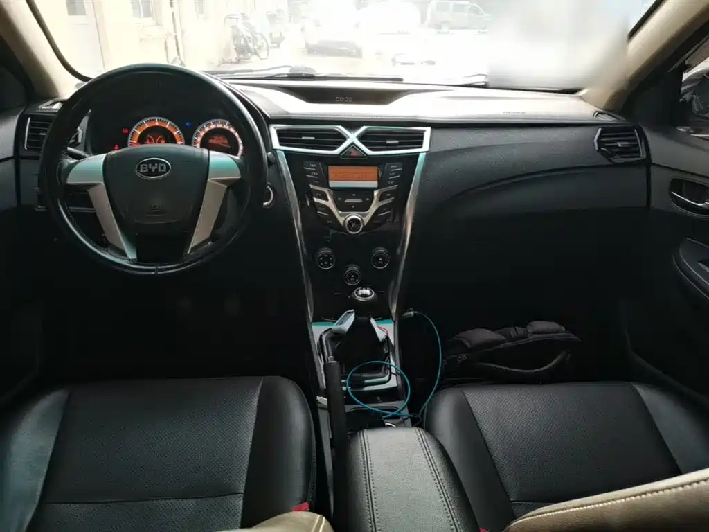 BYD F3