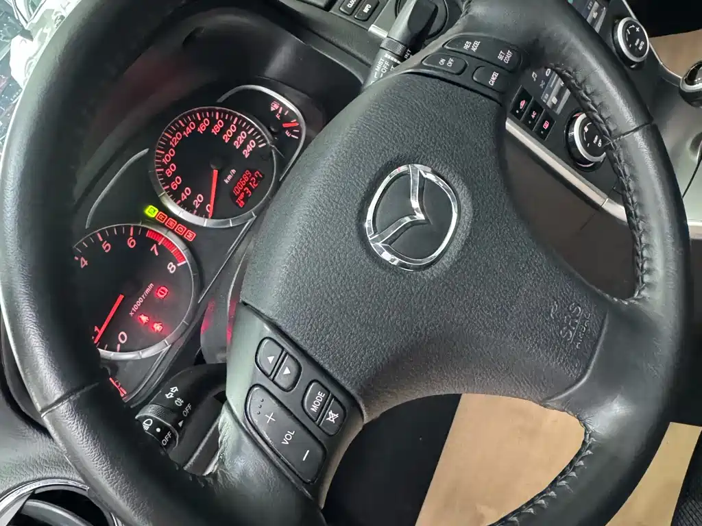 Mazda 6