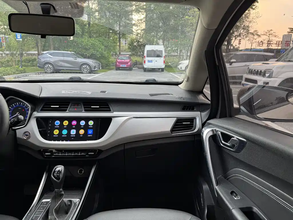 Geely Vision X3