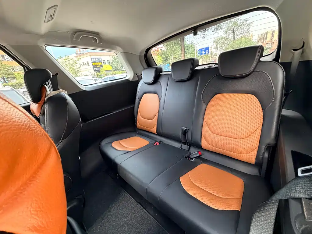 Wuling Hongguang S3