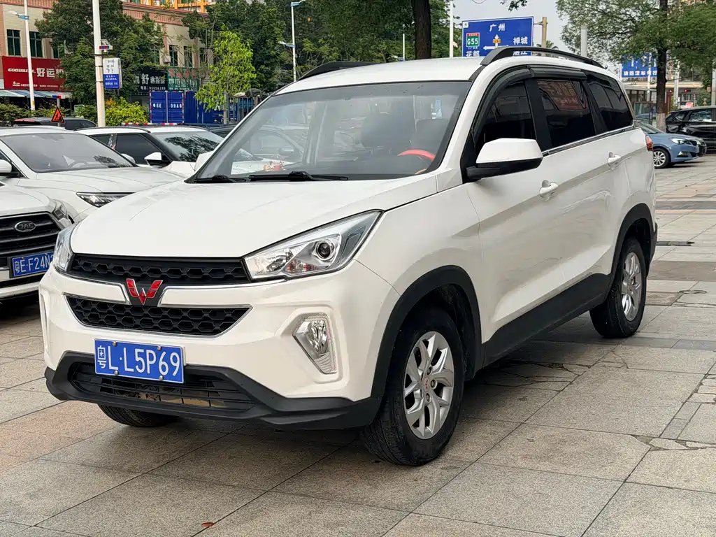Wuling Hongguang S3
