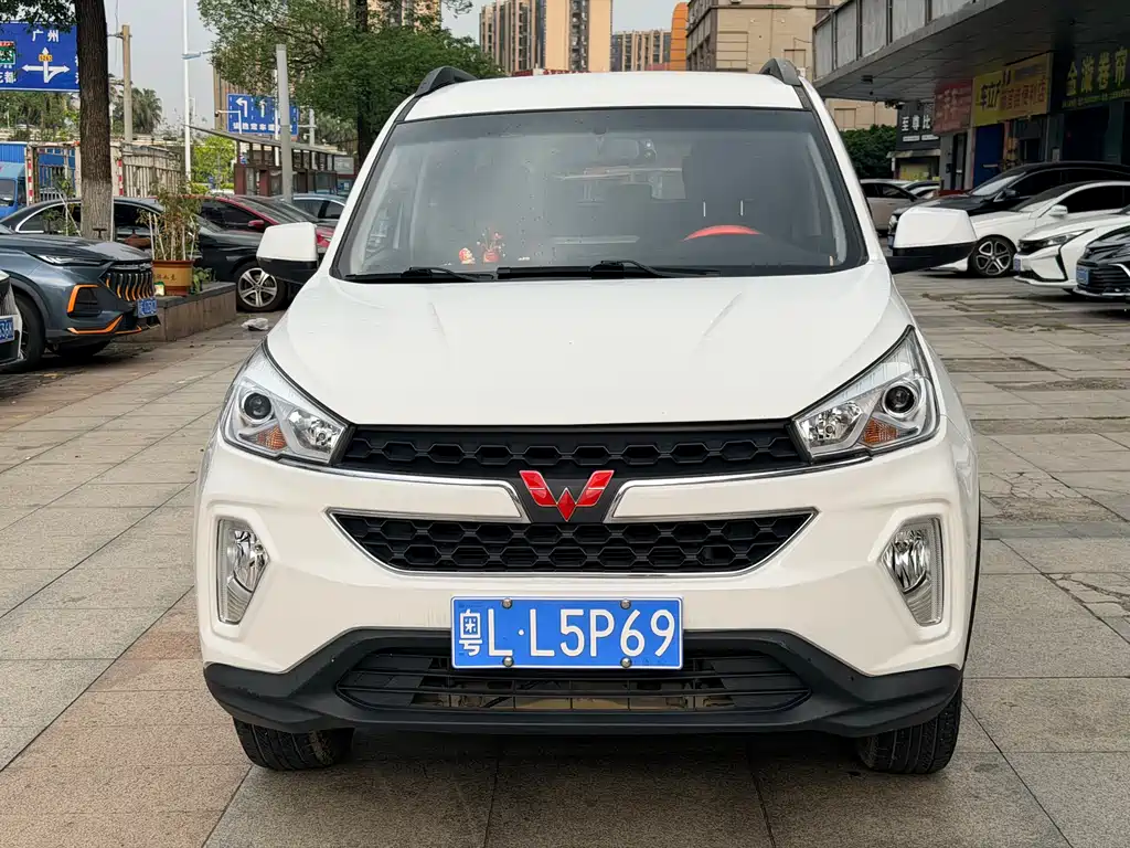 Wuling Hongguang S3