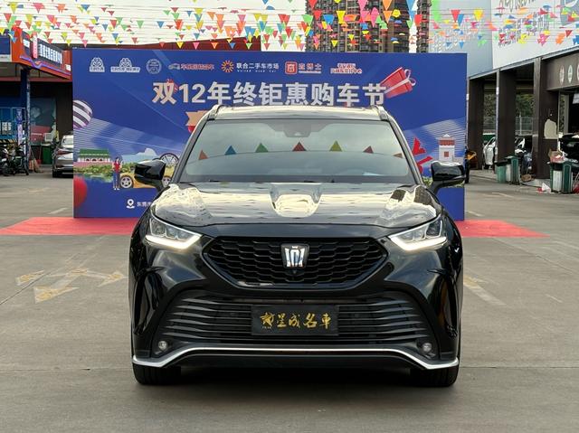 Toyota Crown Kluger