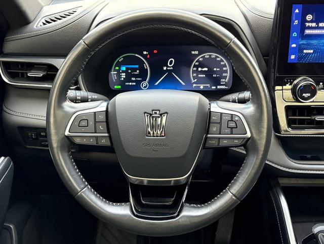 Toyota Crown Kluger