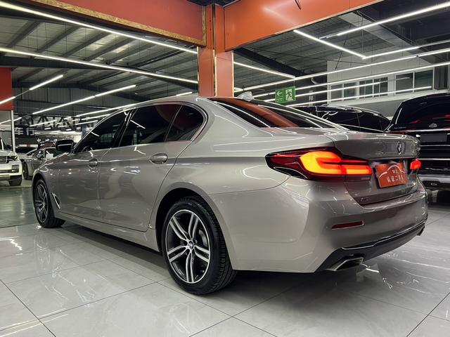 BMW BMW 5-Series