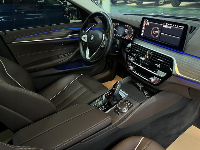 BMW BMW 5-Series