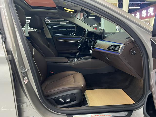 BMW BMW 5-Series