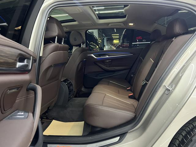 BMW BMW 5-Series