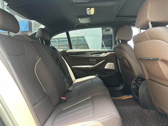 BMW BMW 5-Series