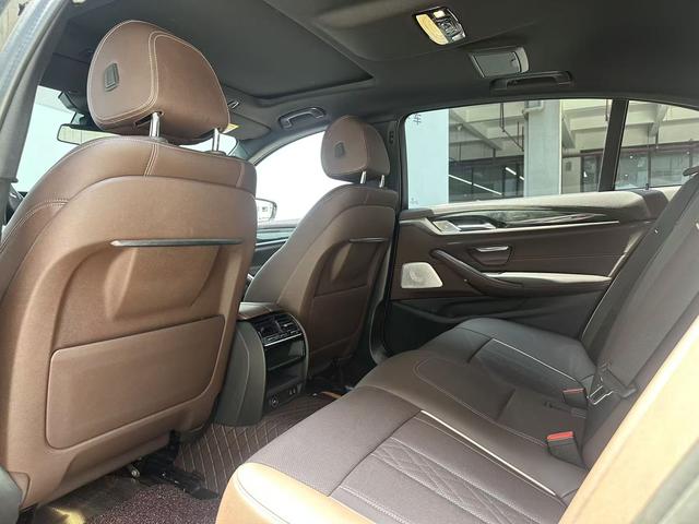 BMW BMW 5-Series