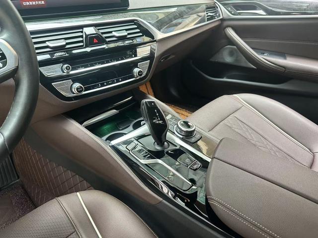 BMW BMW 5-Series
