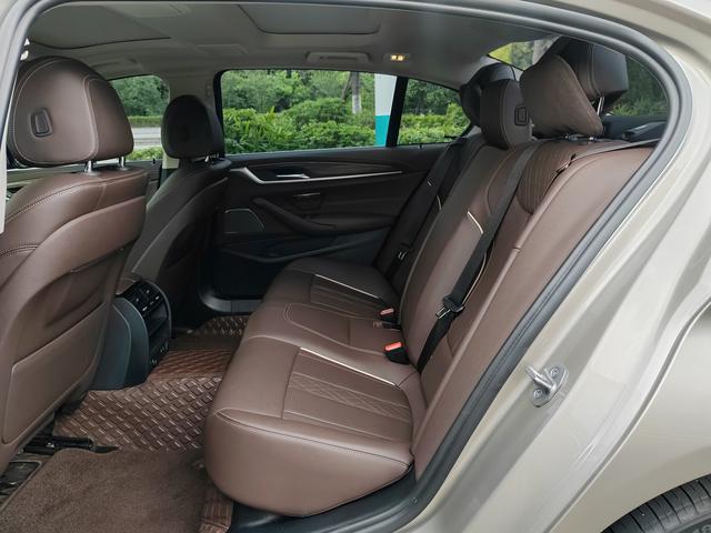 BMW BMW 5-Series
