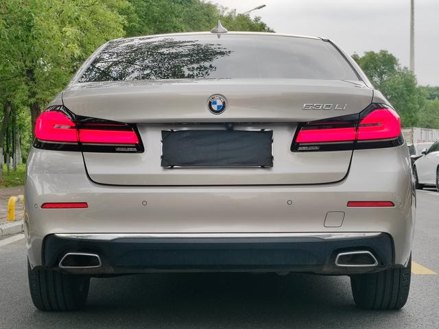 BMW BMW 5-Series