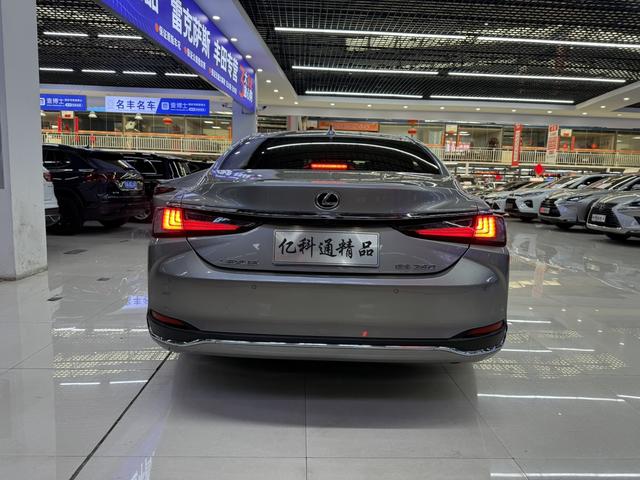 Lexus Lexus ES